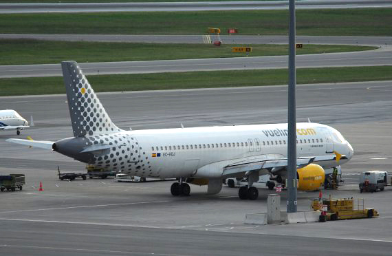 Vueling Airline’s Airbus A320-200 struck twice